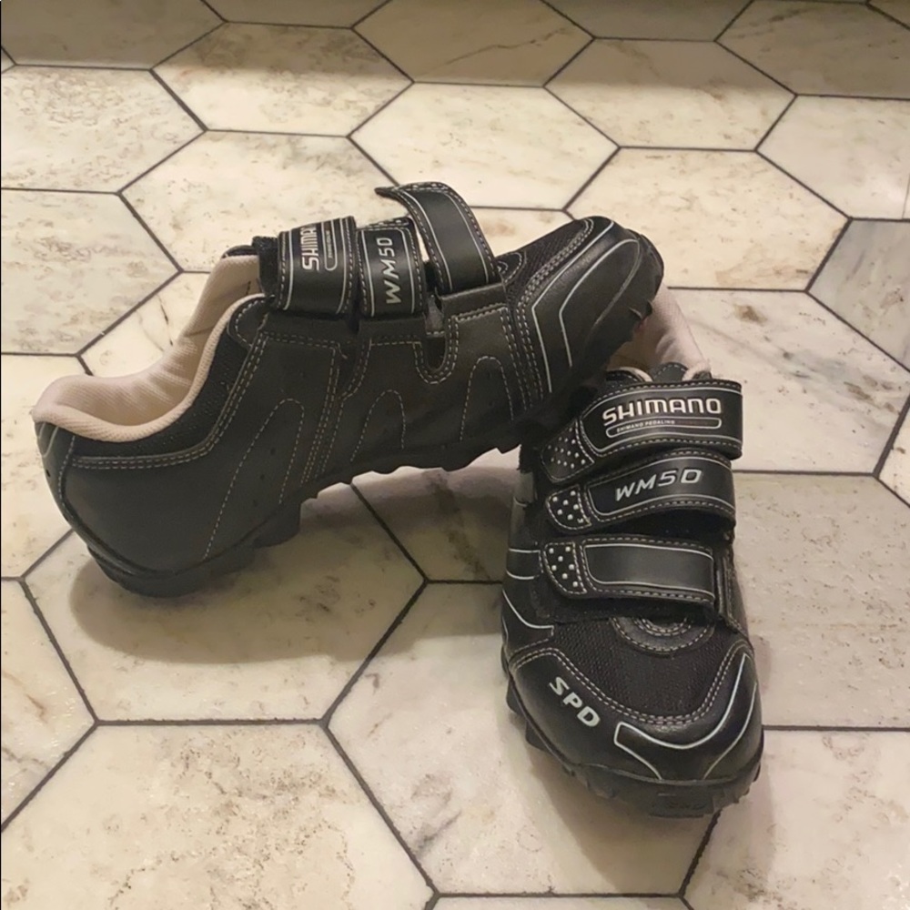 Shimano women’s cycling shoe
